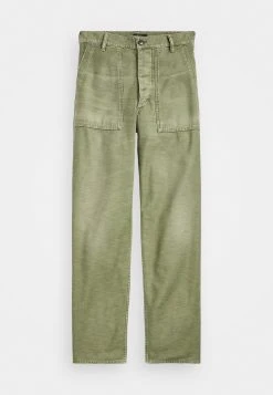 Polo Ralph Lauren MILTRY ANKLE FLAT FRONT - Spodnie Materiałowe - Olive -Polo Ralph Lauren 085f23e07d674767b77b809e334e088b