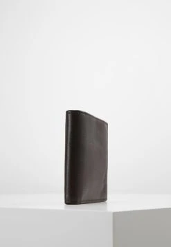 Polo Ralph Lauren LEATHER BILLFOLD WALLET - Portfel - Brown 10 Polo Ralph Lauren LEATHER BILLFOLD WALLET - Portfel - Brown -Polo Ralph Lauren 21fa564fe2704347b5dd30363925e076