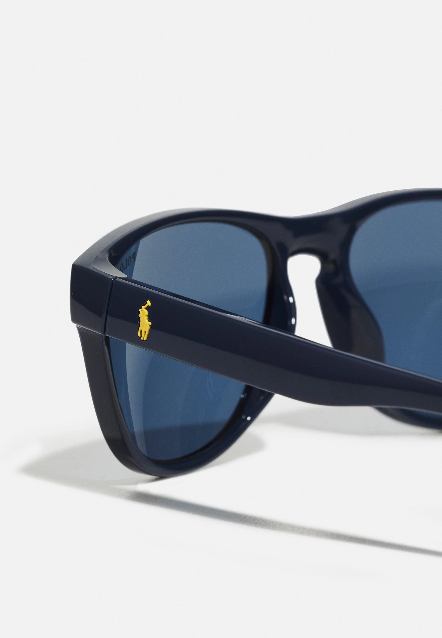Polo Ralph Lauren UNISEX - Okulary Przeciwsłoneczne - Shiny Navy Blue 7 Polo Ralph Lauren UNISEX - Okulary Przeciwsłoneczne - Shiny Navy Blue - obrazek 5