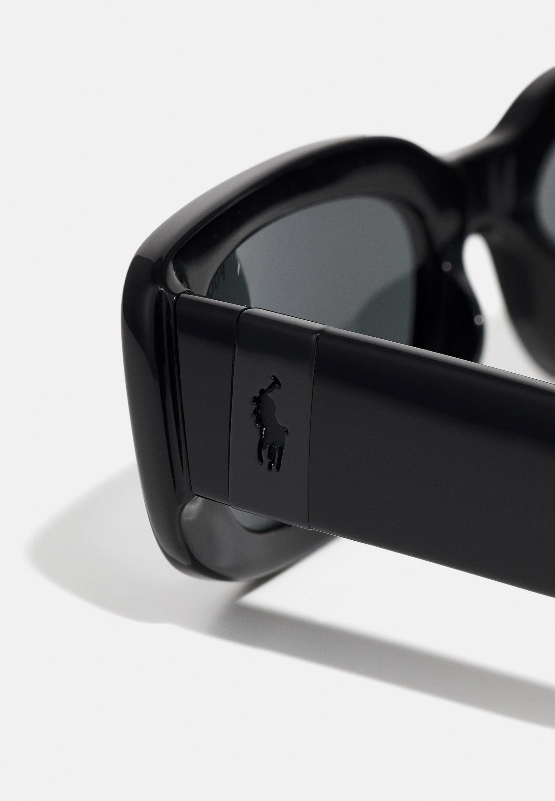 Polo Ralph Lauren UNISEX - Okulary Przeciwsłoneczne - Shiny Black/grey 7 Polo Ralph Lauren UNISEX - Okulary Przeciwsłoneczne - Shiny Black/grey - obrazek 5