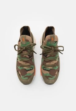 Polo Ralph Lauren TRKSTR 200II TOP LACE UNISEX - Sneakersy Niskie - Camo -Polo Ralph Lauren 7e2e7c9da97d47efbef15b8251db471f