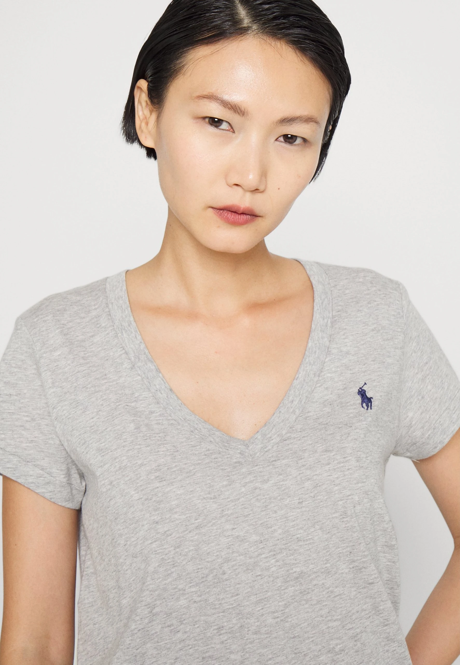 Polo Ralph Lauren V-NECK - T-shirt Basic - Cobblestone Heather 6 Polo Ralph Lauren V-NECK - T-shirt Basic - Cobblestone Heather - obrazek 4