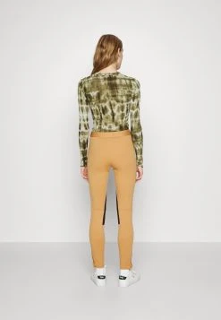 Polo Ralph Lauren Chinosy - Classic Camel -Polo Ralph Lauren a95d5357d8484ecf8eaba0bbf9c5b2f1