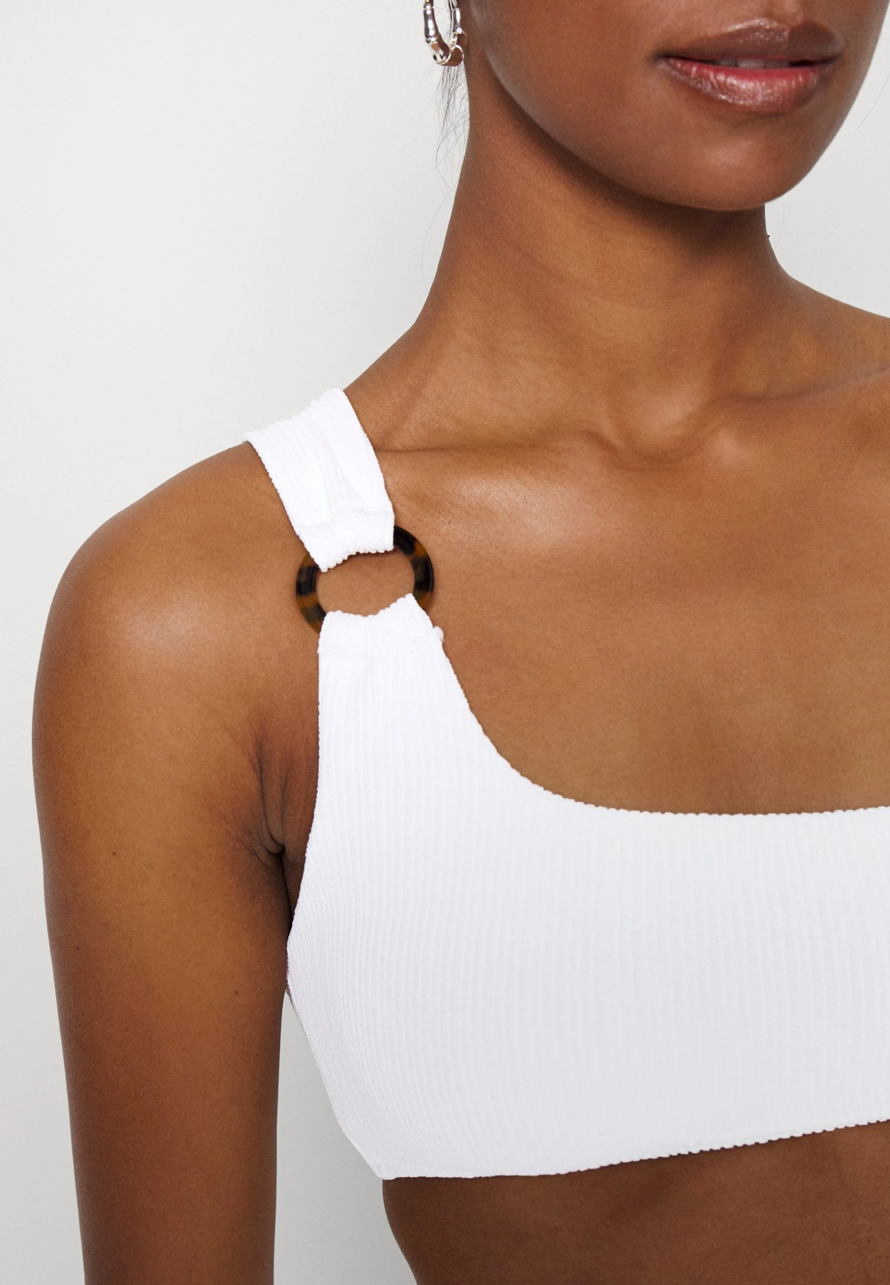 Polo Ralph Lauren TWIST ONE SHOULDER RING - Góra Od Bikini - Warm White 7 Polo Ralph Lauren TWIST ONE SHOULDER RING - Góra Od Bikini - Warm White - obrazek 5